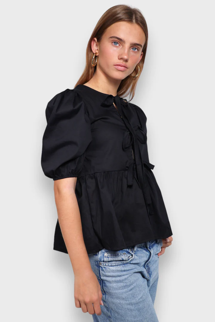 Amélie – Puff-Sleeve Dames Blouse met Strikdetail